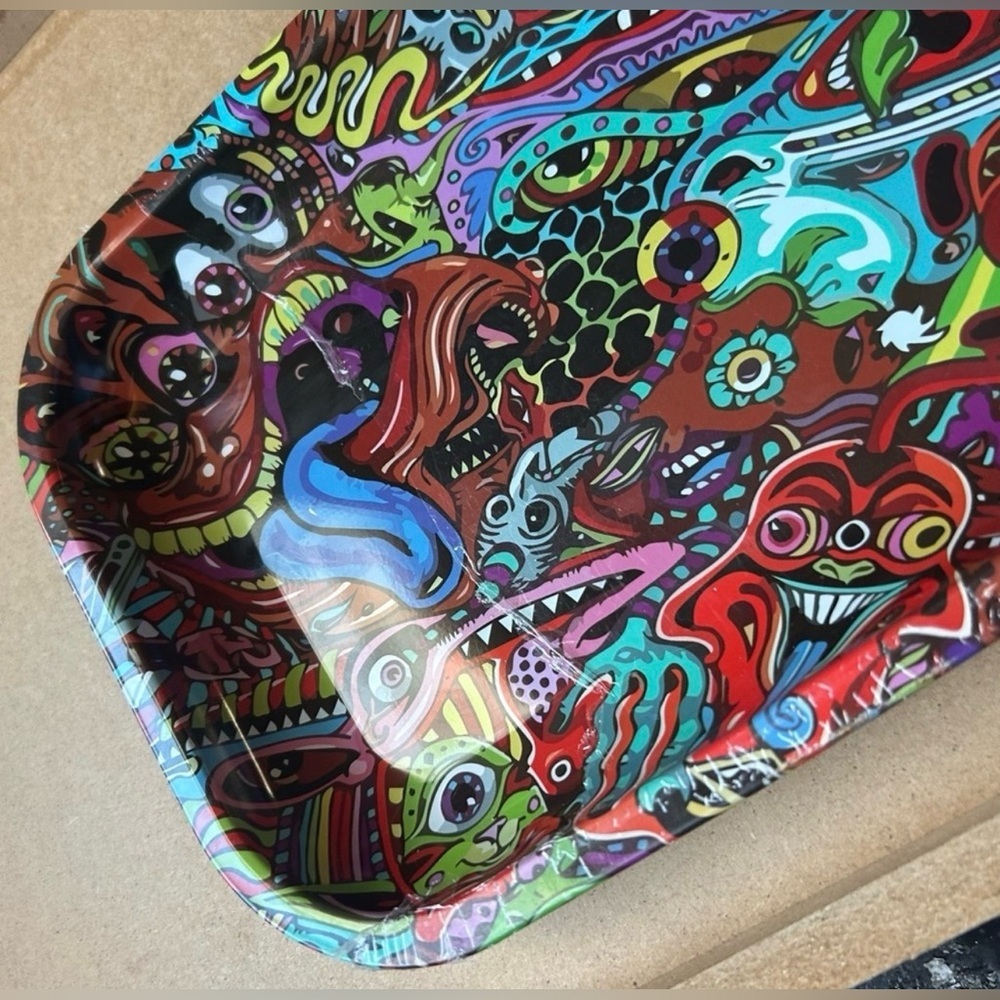 Metal Trays with PCV Soft Magnetic Lid Trippy Rolling Tray with Lid Home Storage - Picture 6 of 9